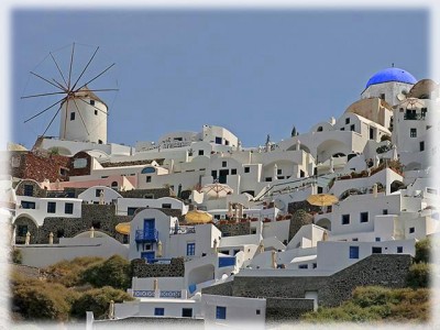 An der Nordspitze der griechischen Insel Santorini - Ortschaft Oia.