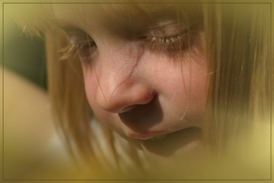 Einst wochenlang im Inkubator gelegen, hätte ich nie gedacht, dass meine Tochter mal so ein goldiges (B)Engelchen wird. Sie ist jetzt etwas über 2½.